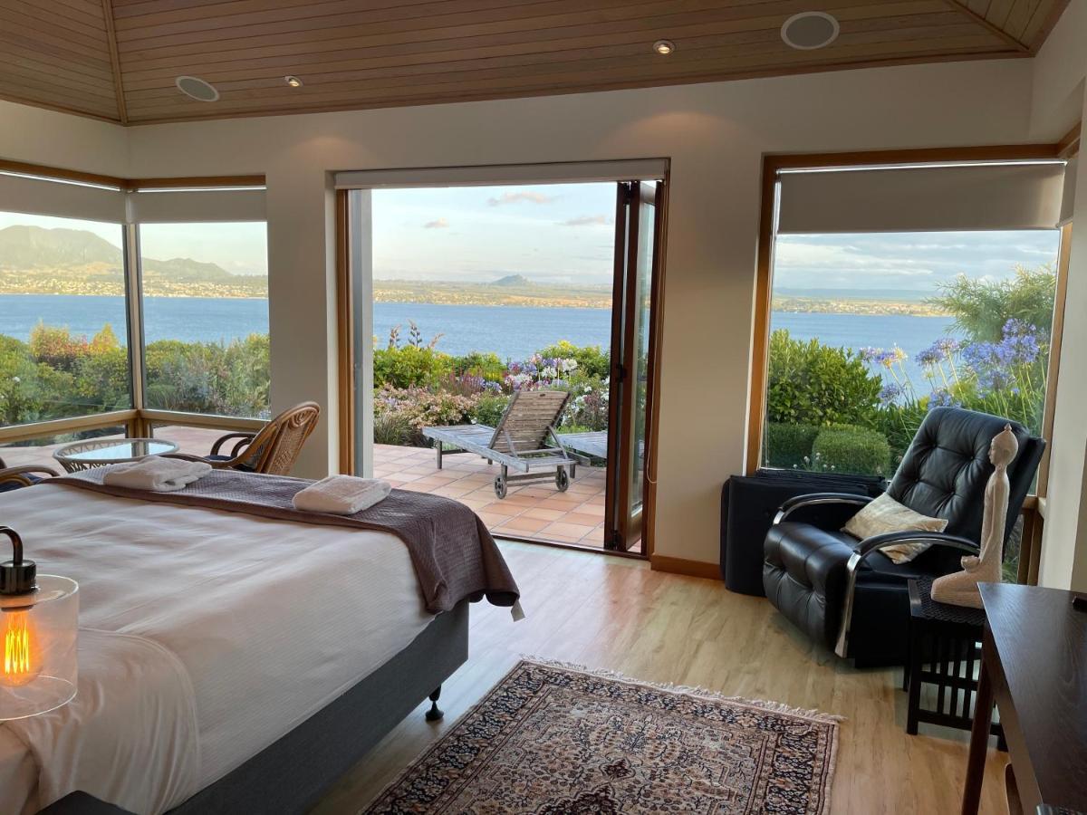 Lake Vista Lodge Taupo Exterior photo