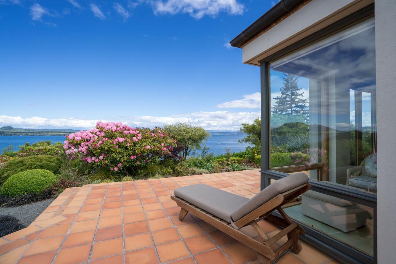 Lake Vista Lodge Taupo Exterior photo