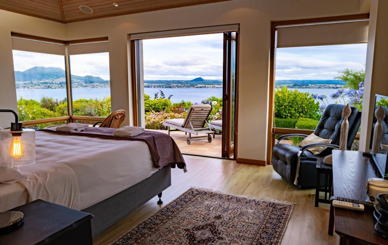 Lake Vista Lodge Taupo Exterior photo