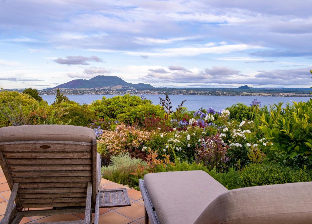Lake Vista Lodge Taupo Exterior photo